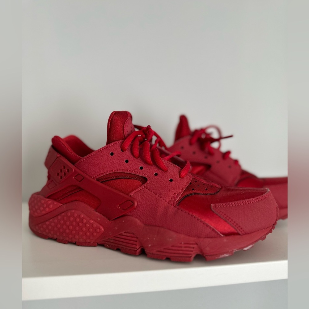 Women’s Nike air huarache casual shoes